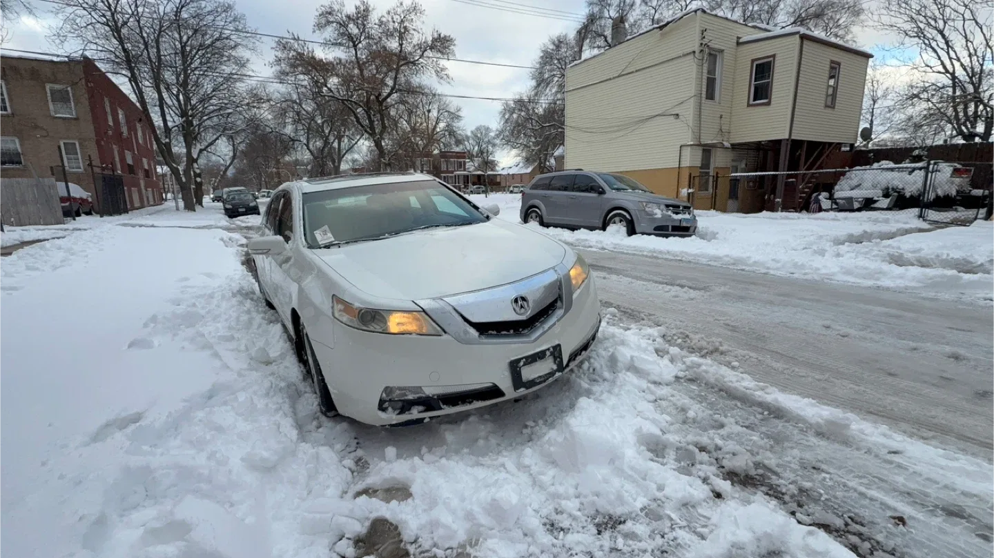 White Acura TL Sedan 2010 image indicator(3)