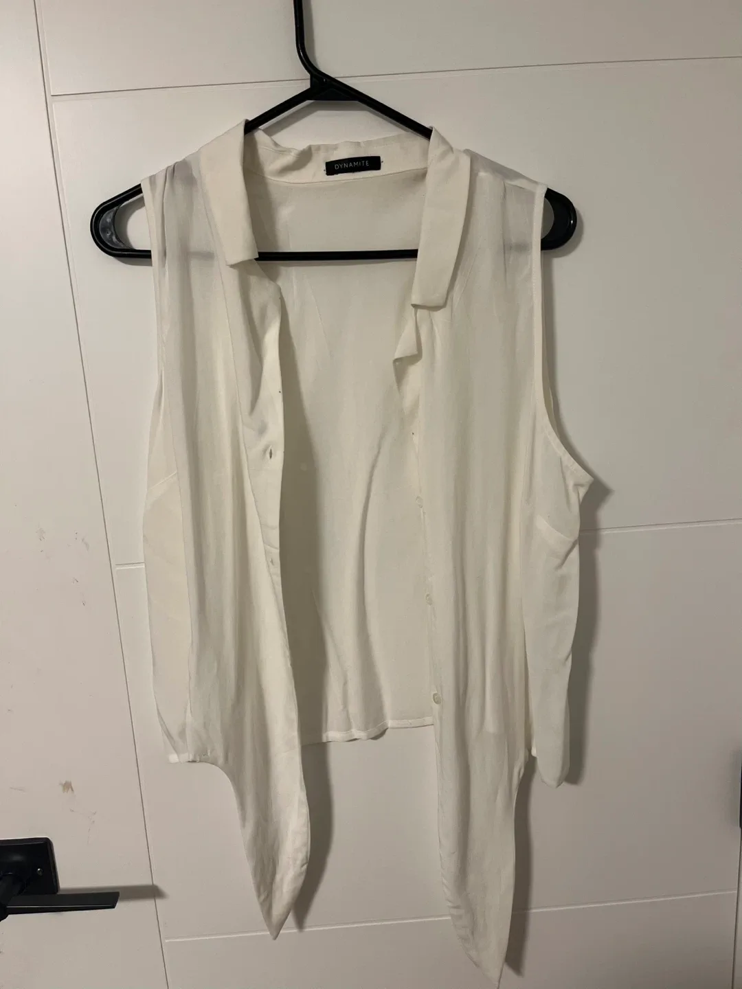 Sleeveless Top image indicator(3)