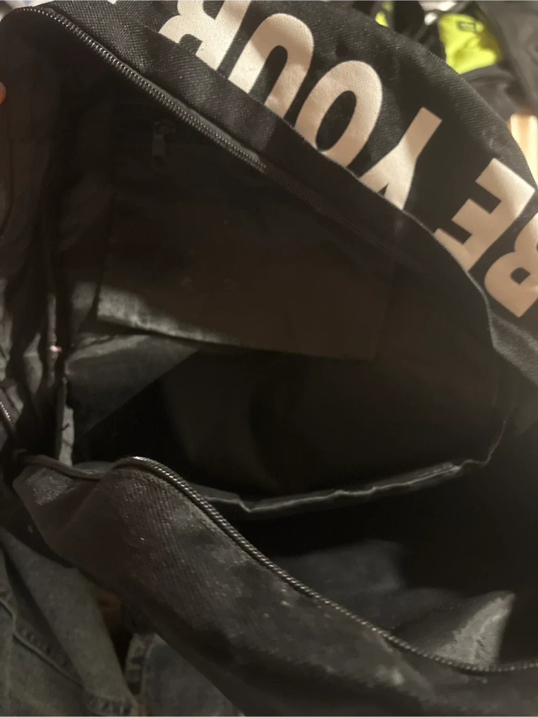 Black Backpack - Be Your Style image indicator(2)