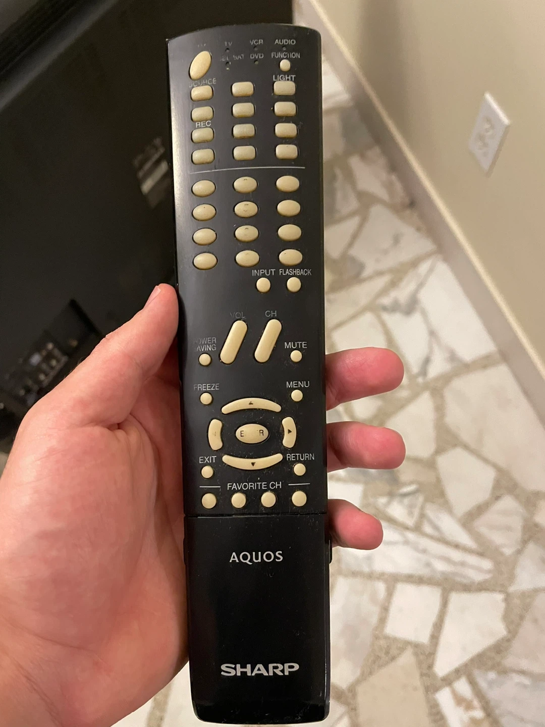 Téléviseur Sharp - Fonctionne Bien - 10$ - photo 4