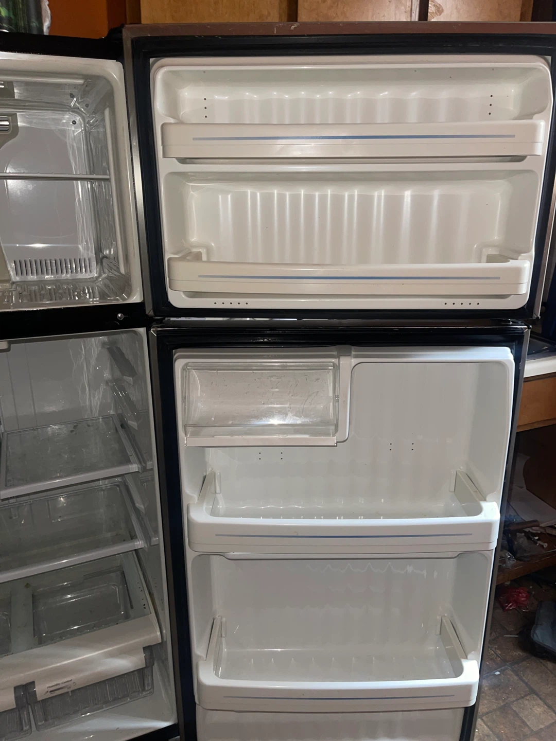 Used Refrigerator - Great Condition! - photo 2