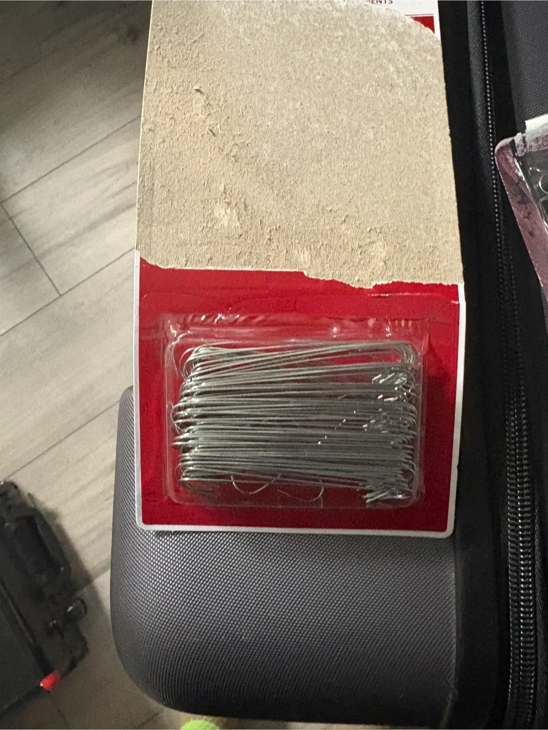 Christmas tree ornament hooks image indicator(2)