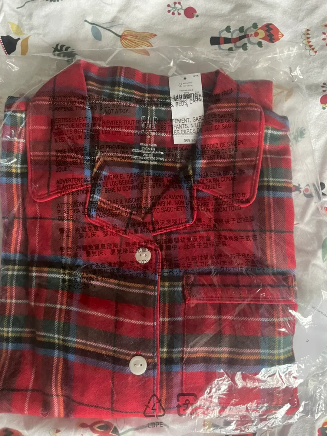 New GAP Kids Flannel Pajamas - Size M (8-9) image indicator(3)
