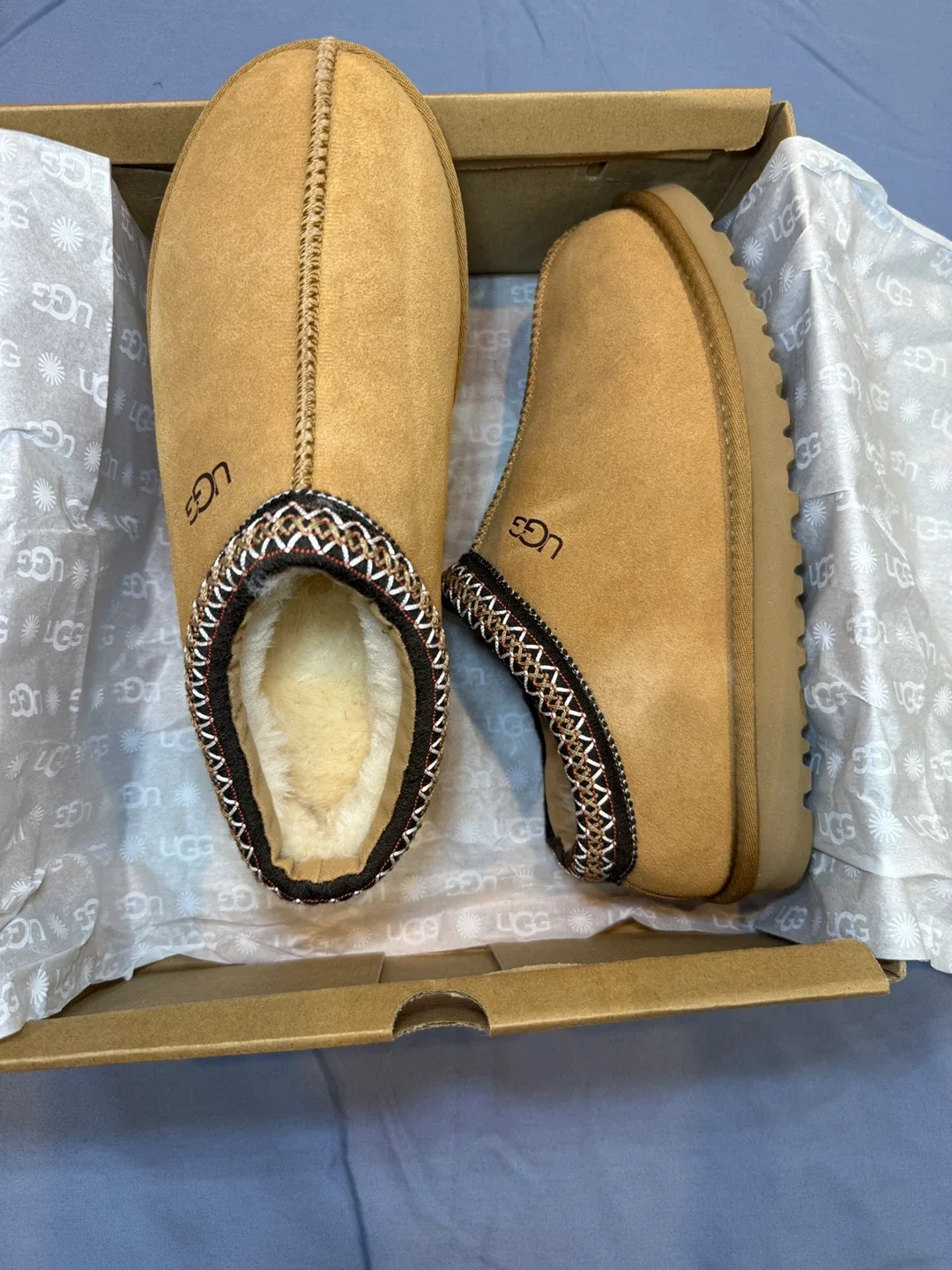 UGG Tasman Slipper - Size 8 and 7 - Chestnut image indicator(3)
