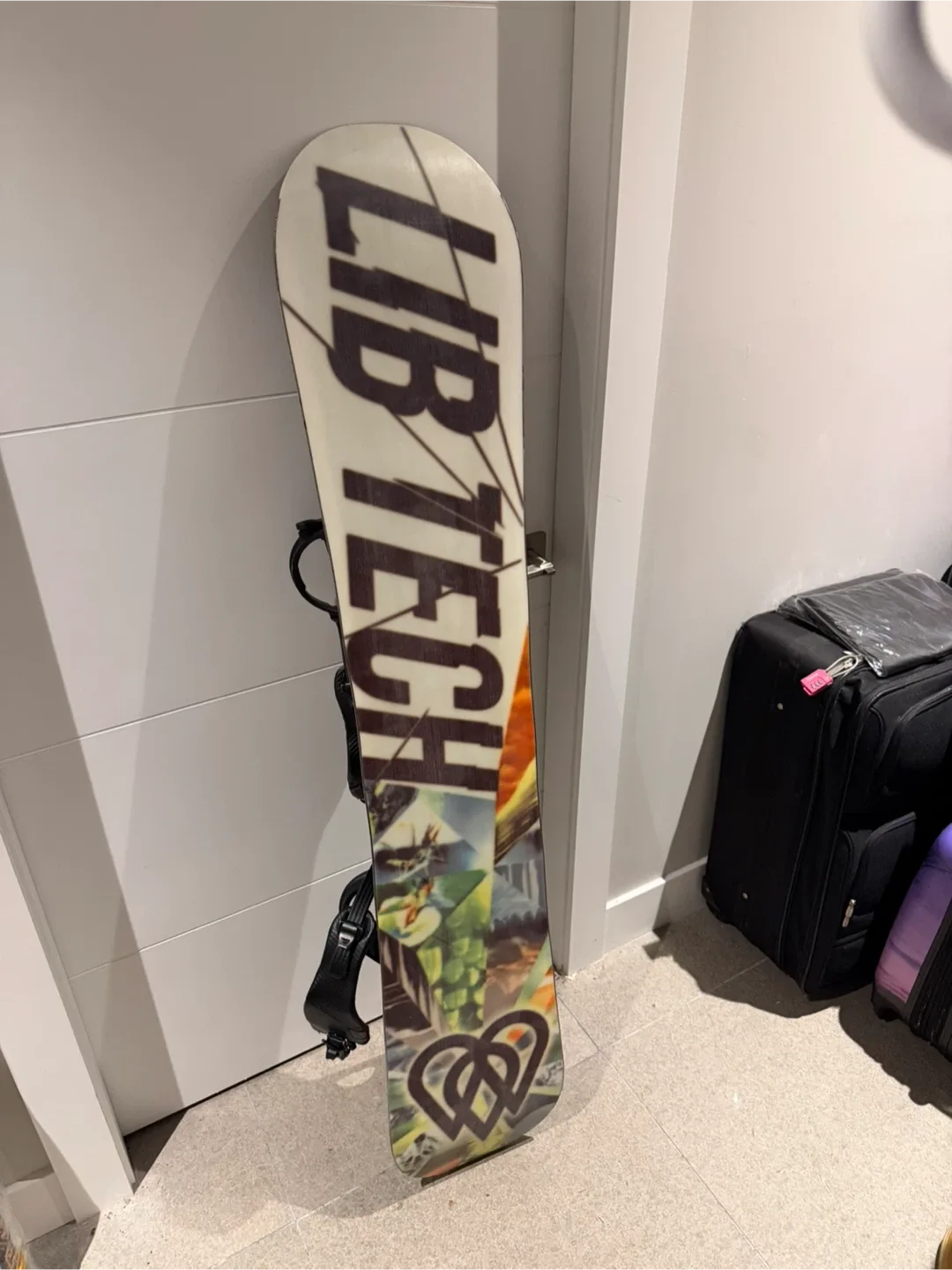 Lib Tech Rice Pro C2 BTX Snowboard 157 with binding image indicator(2)