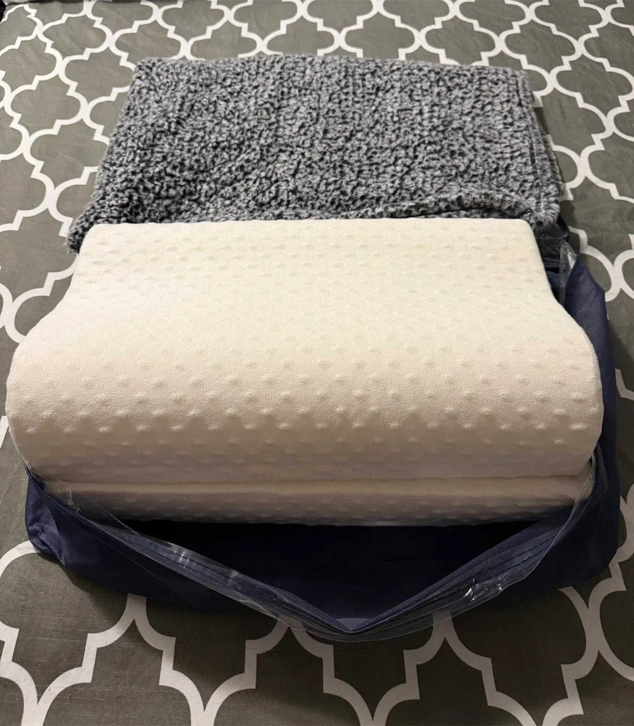 Grey Sherpa Blanket & Two Memory Foam Pillow Set