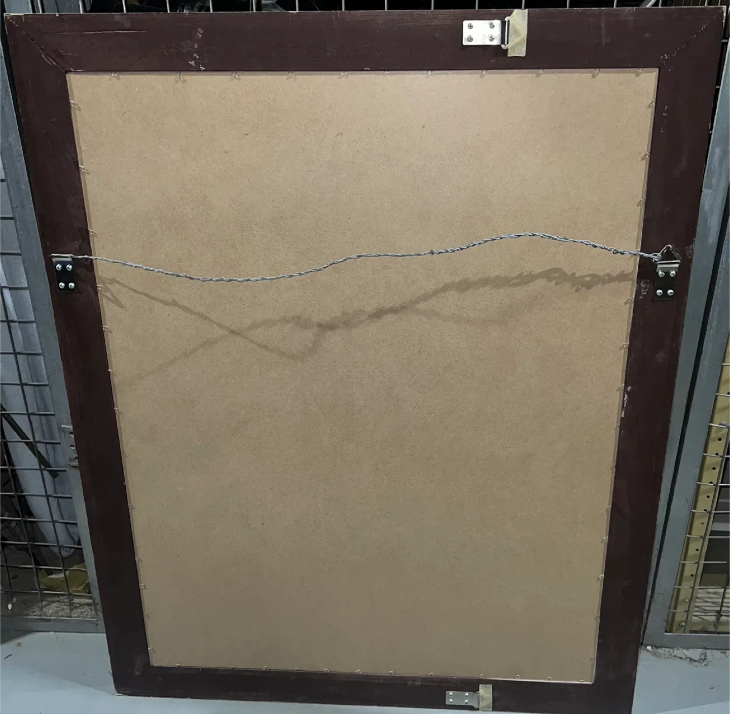 Framed Wall Mirror image indicator(2)