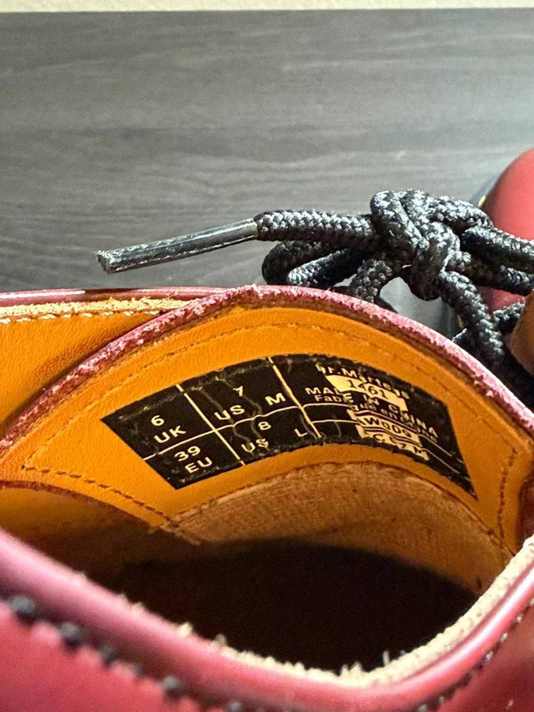 Dr.martens 1461 cherry red US 7 image indicator(5)