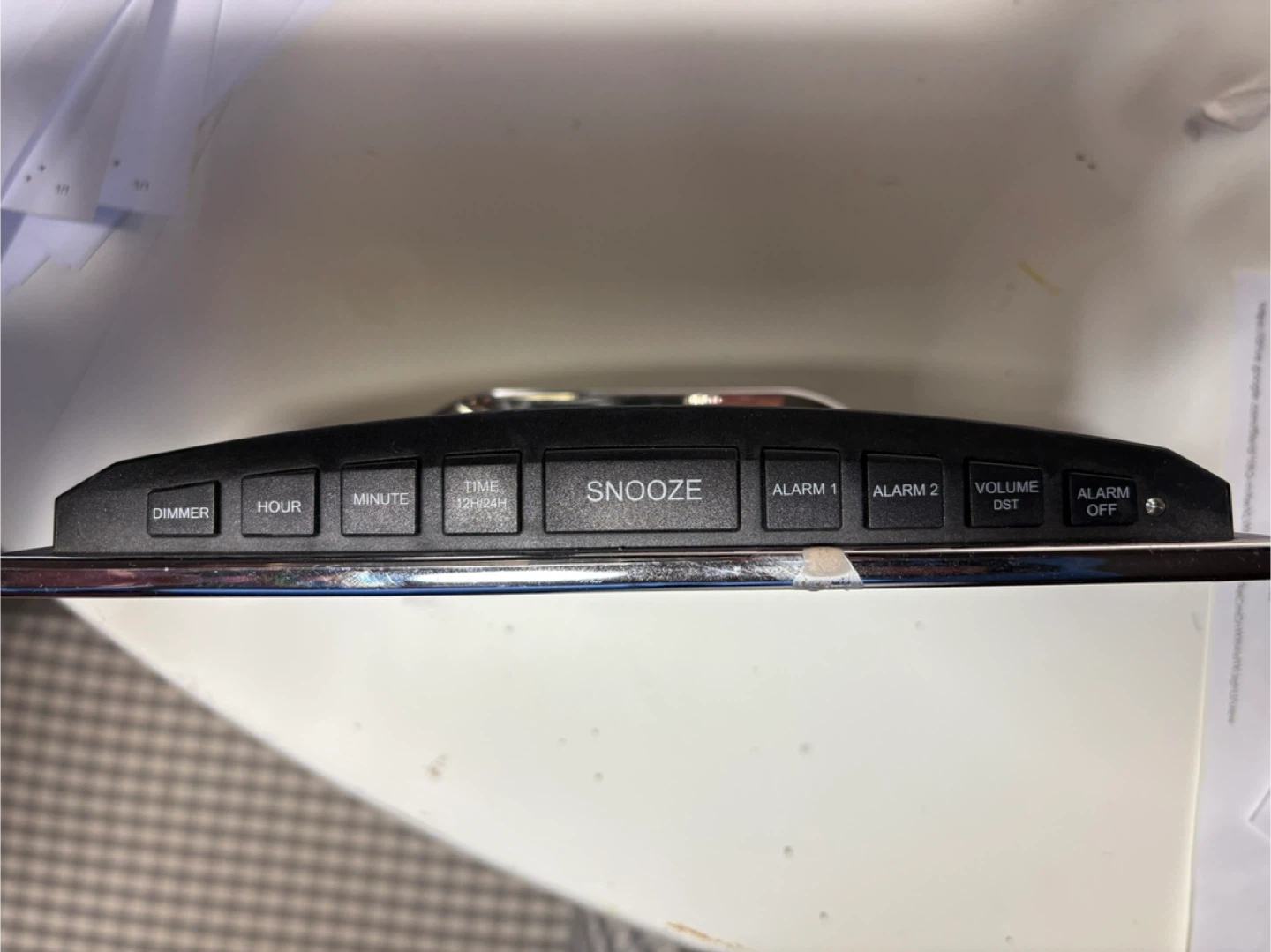Alarm Clock with USB Charging Ports - photo 5