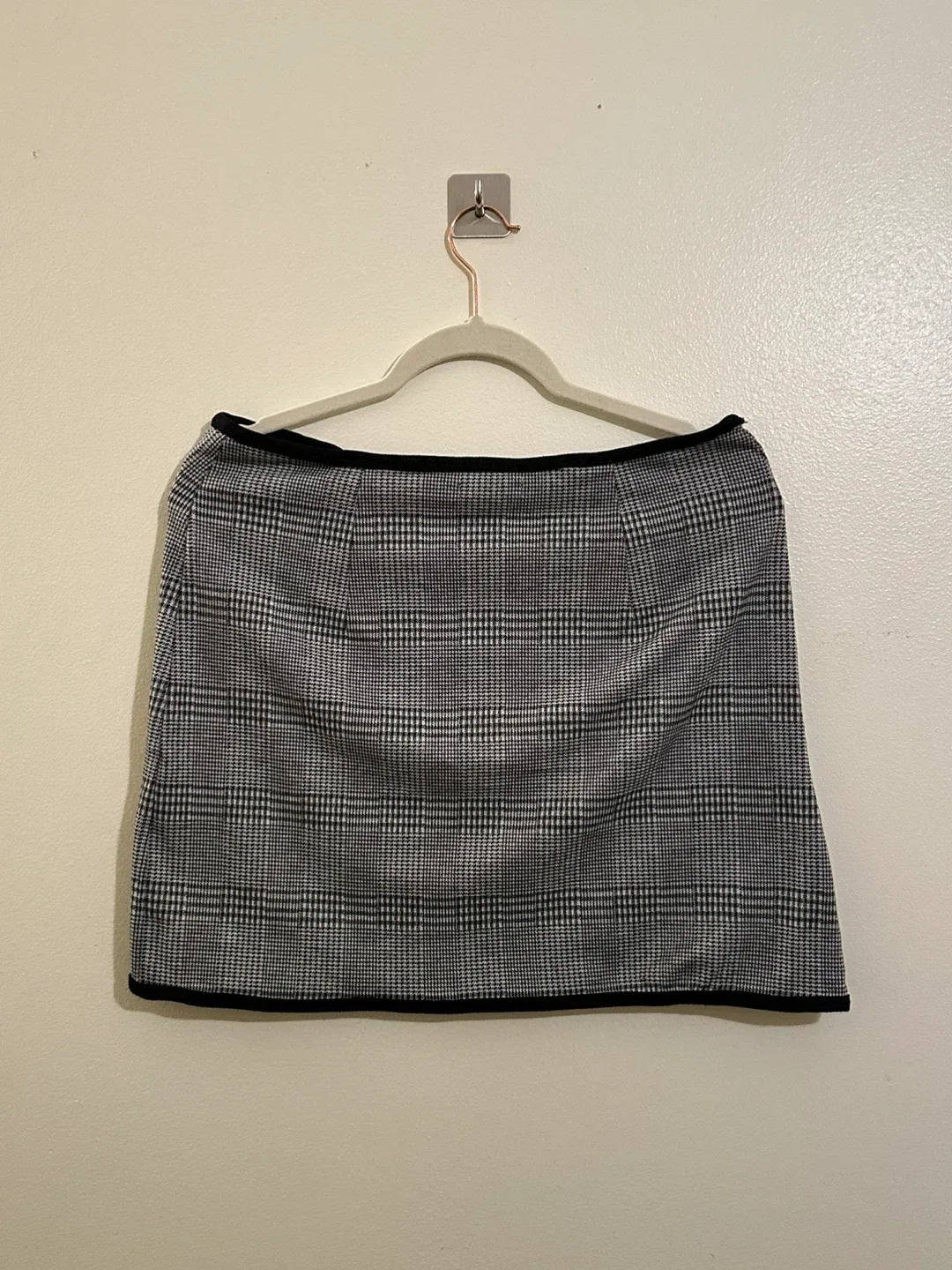 Max Studio Plaid Mini Skirt - Women’s Size L image indicator(4)