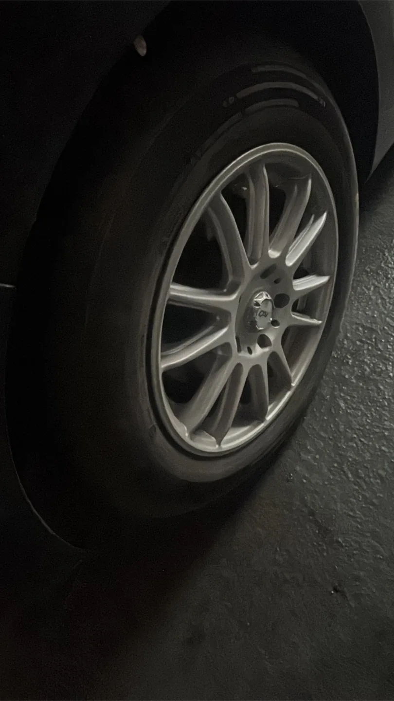 Set of Silver Alloy Wheels 15’ 5/100