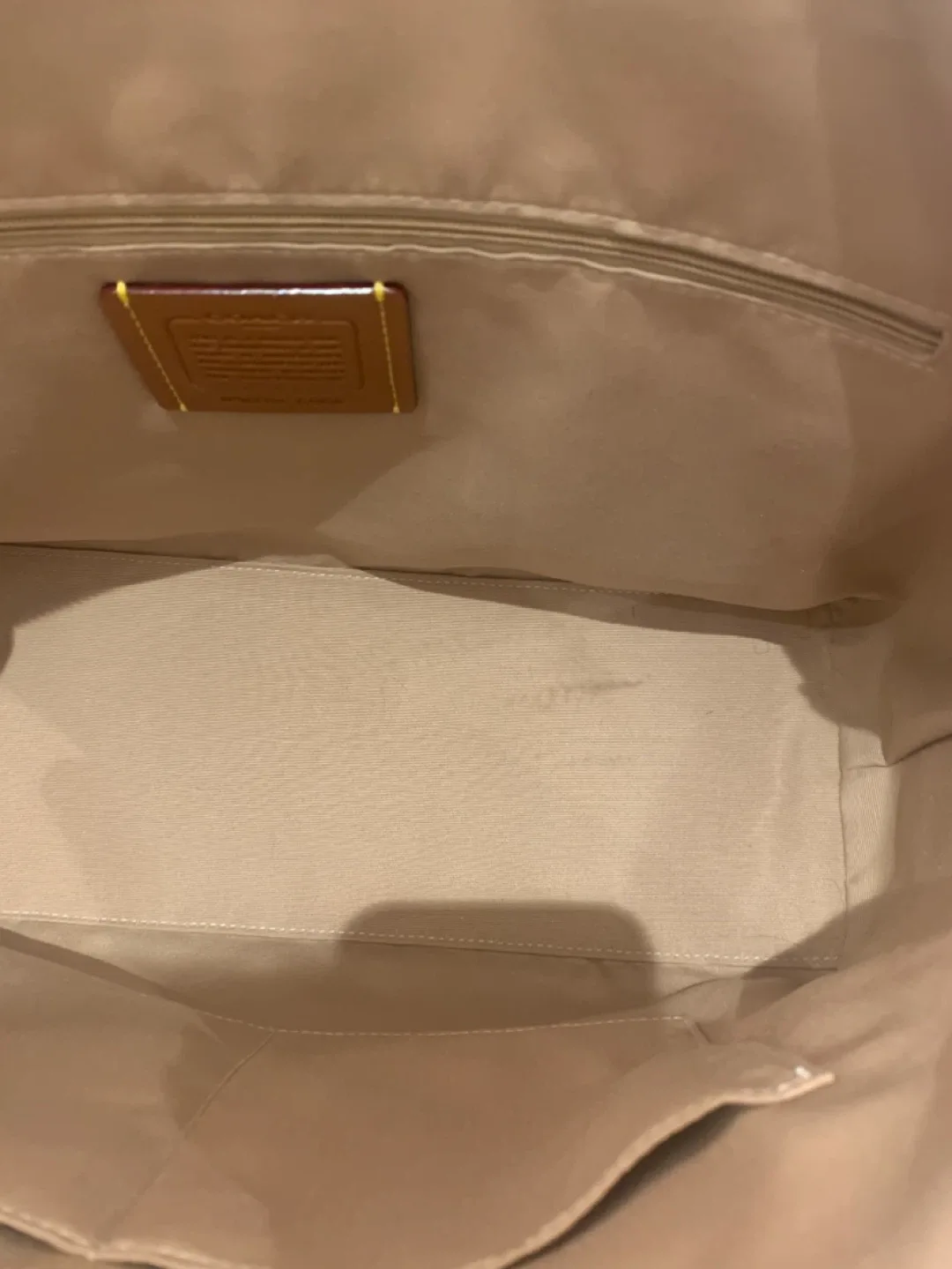 🦋 Coach Butterfly Print Gallery Tote Bag & Wristlet Set 🦋 image indicator(4)