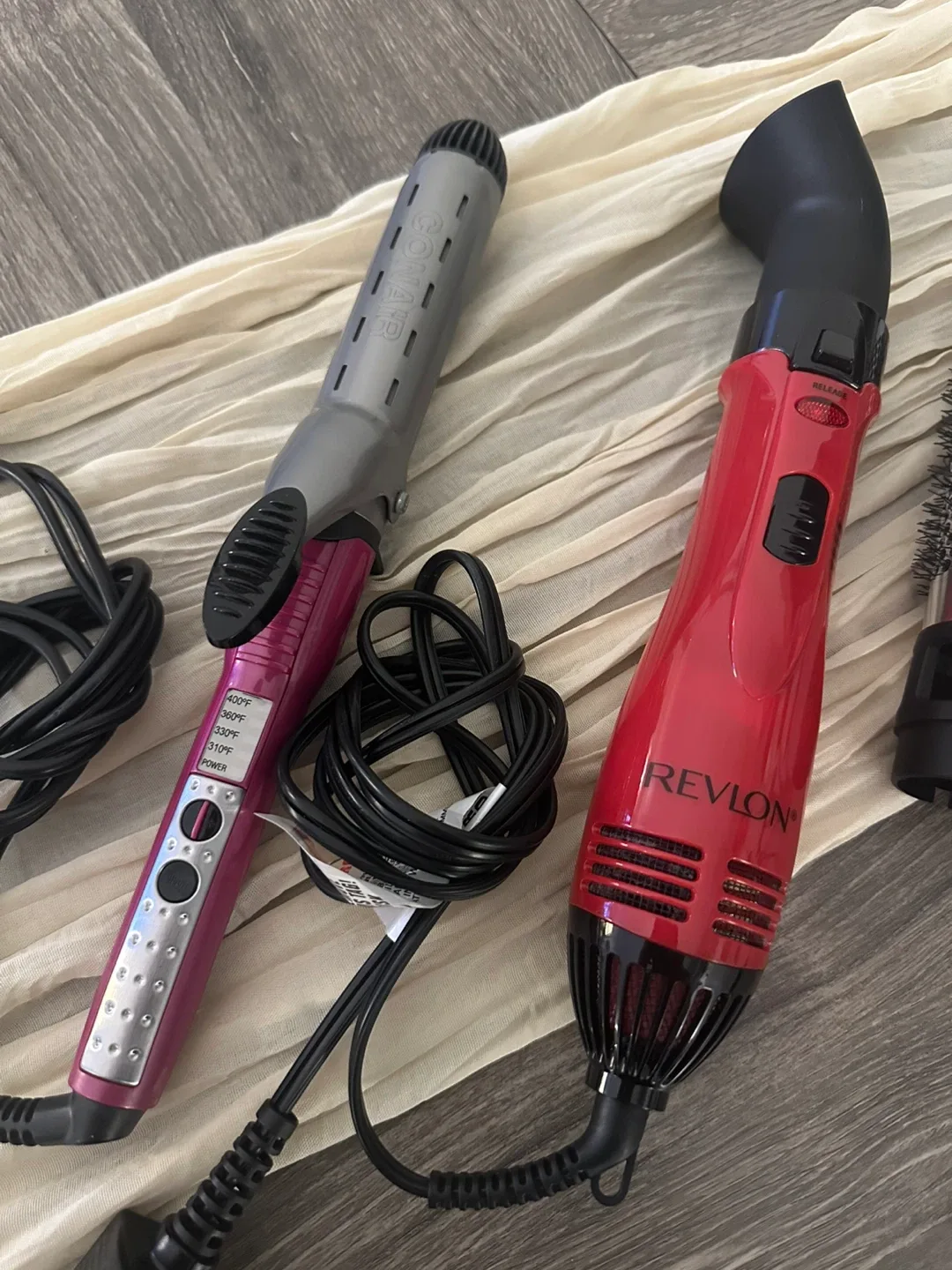 Revlon Hair Dryer + Curling Iron image indicator(2)