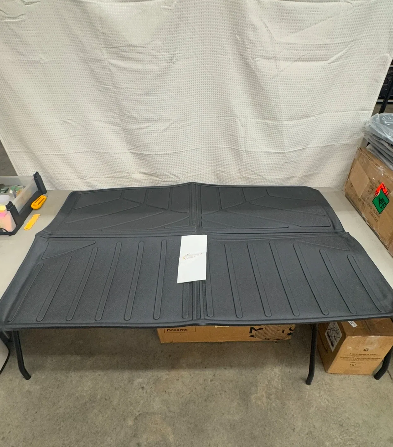 Rear Cargo Mat Suburban / Yukon XL image indicator(7)