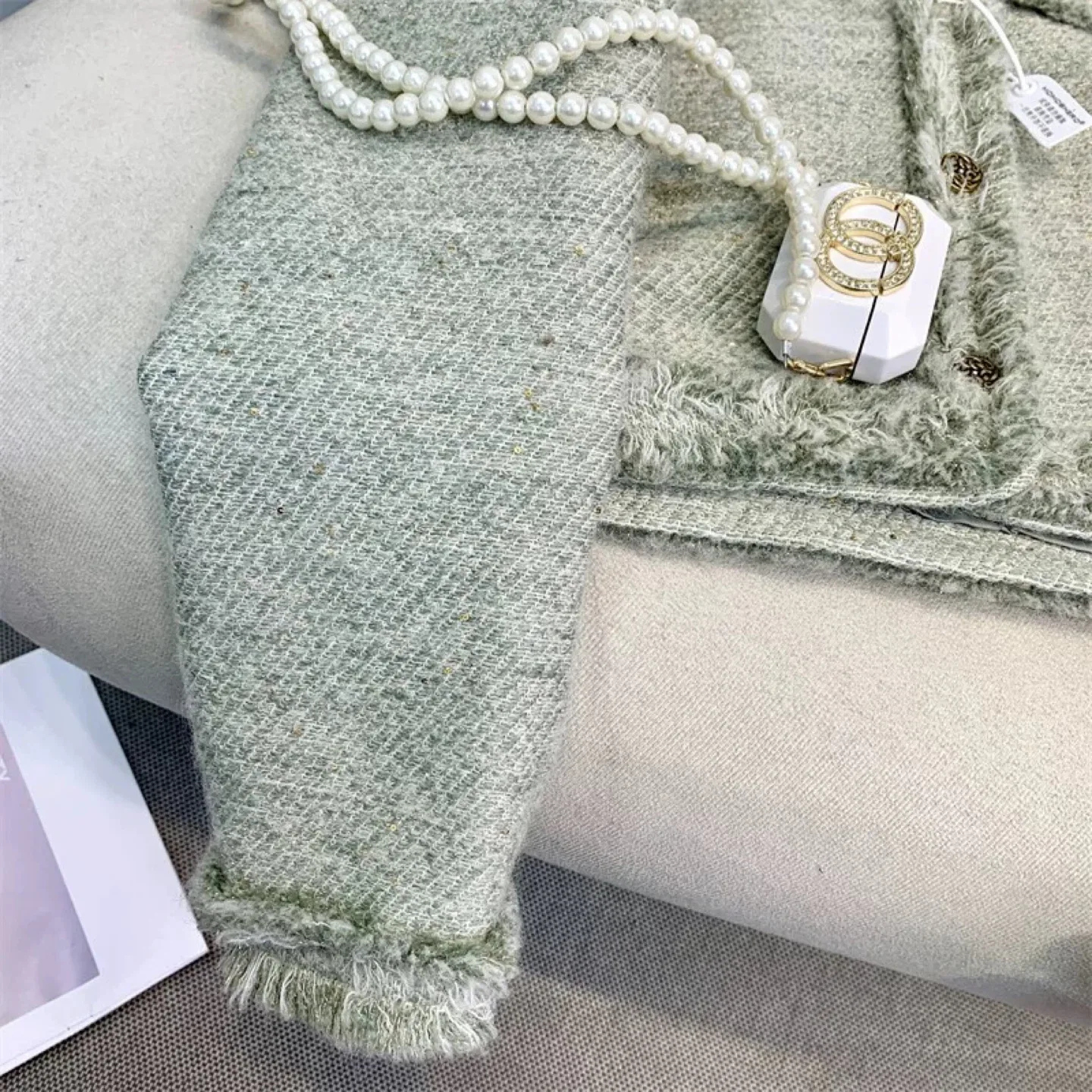 New Tweed Cropped Jacket - Size XS image indicator(3)