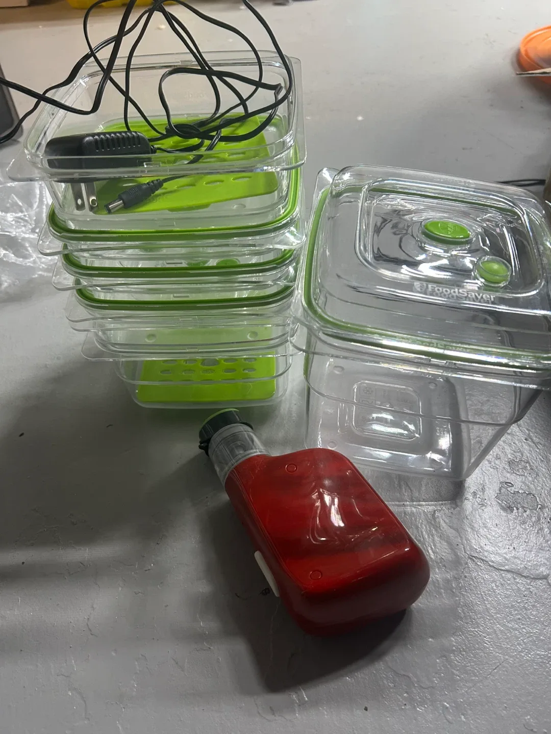 FoodSaver Vacuum Sealer & Containers