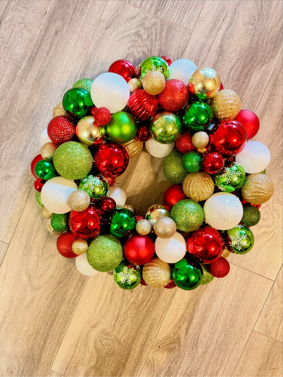 Christmas Ornament Wreath - Red, Green, Gold - photo 2