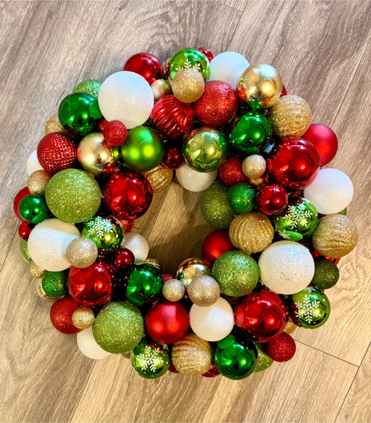 Christmas Ornament Wreath - Red, Green, Gold