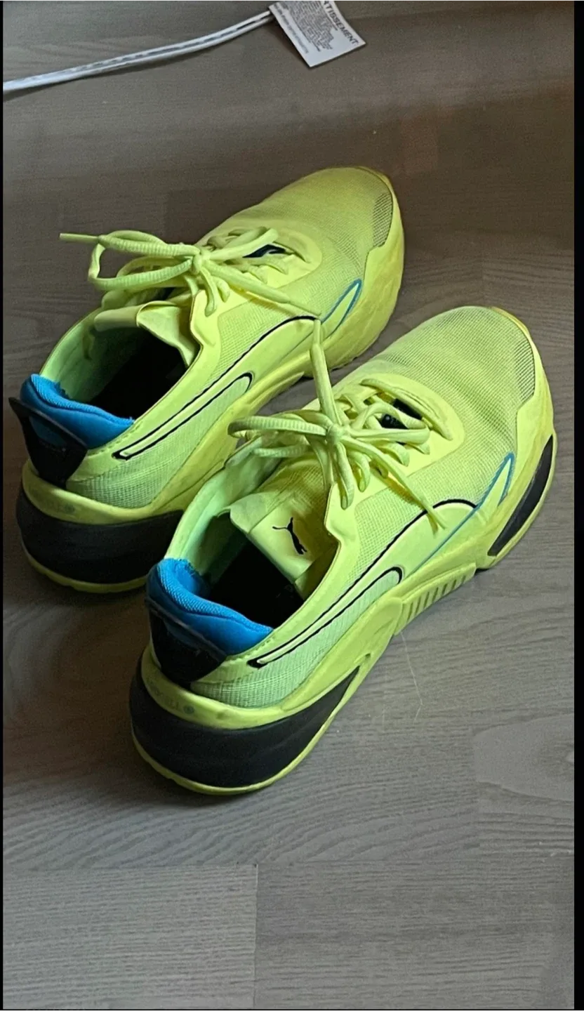 Puma running shoes, men’s 6.5 / women’s 8