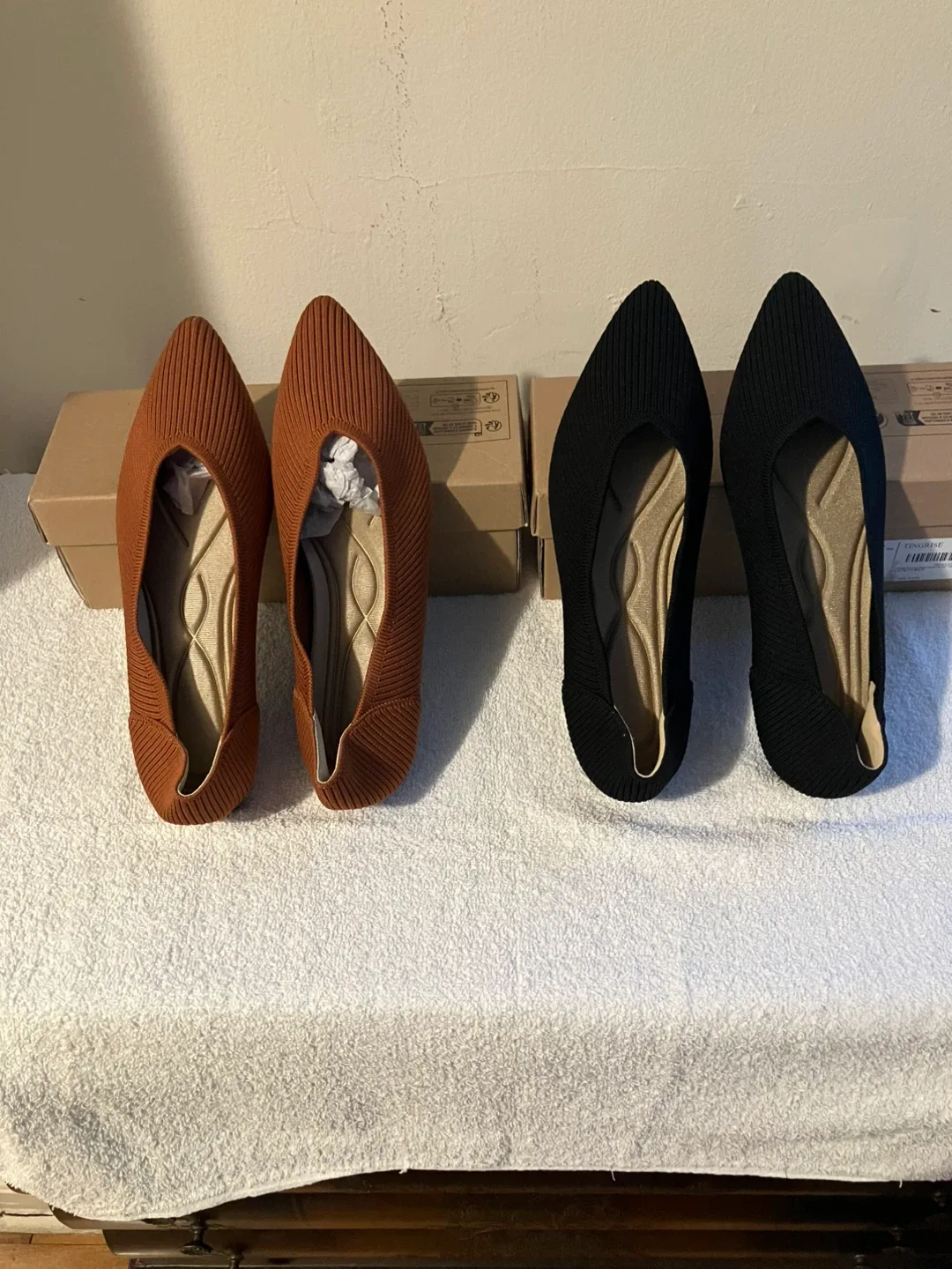 Brand New Tingrise woman’s flat pointed toe shoes - size 10