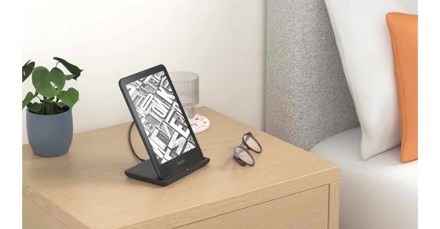 Made for Amazon, Wireless Charging Dock for Kindle image indicator(3)