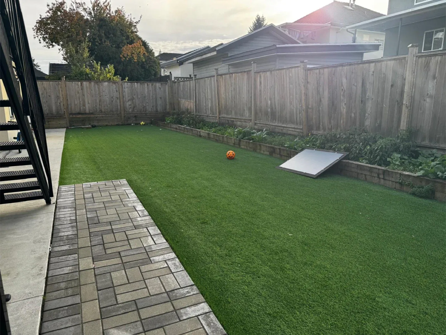 One private room available in two brand new basement image indicator(9)