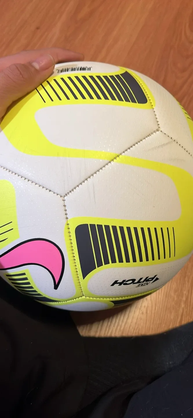 Nike pitch soccer ball 2022 - 2023