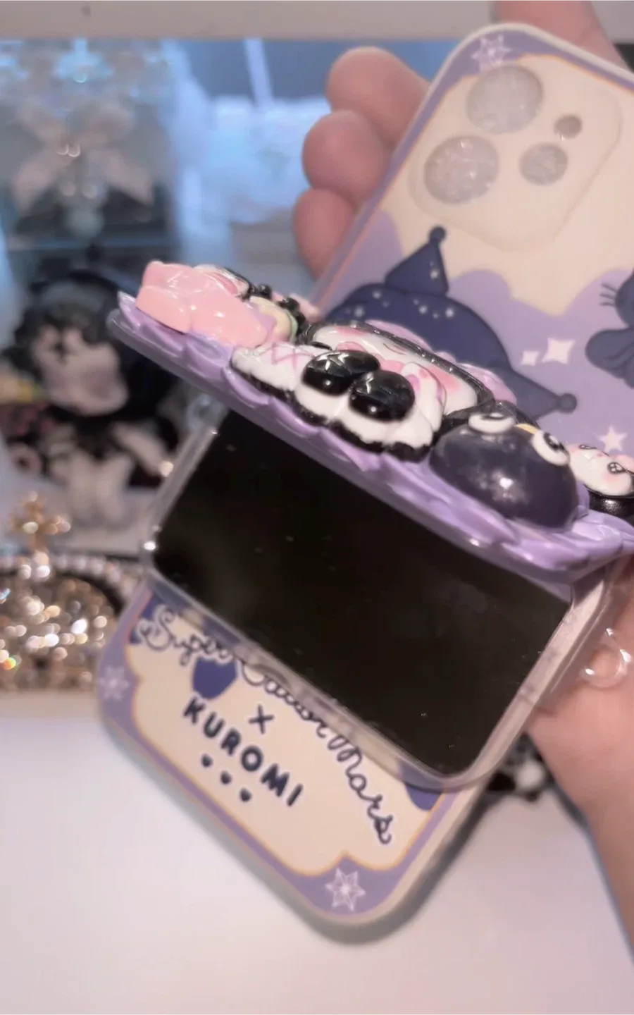 15$ keychains and phone accessories image indicator(6)