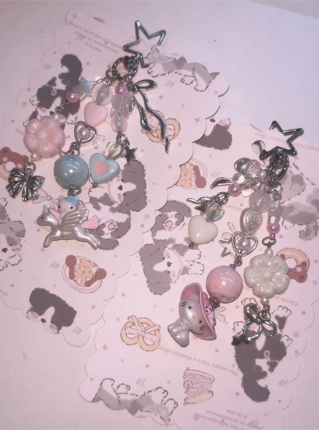 15$ keychains and phone accessories image indicator(9)