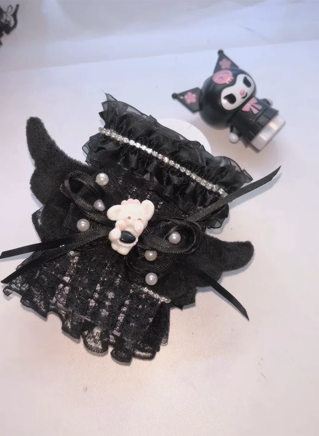 15$ keychains and phone accessories image indicator(10)