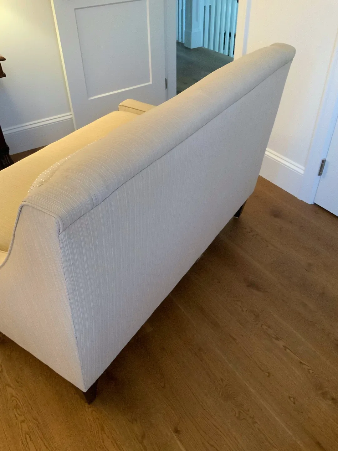 ⭐️Beautiful Custom Elte Loveseat And Cushions⭐️ image indicator(4)