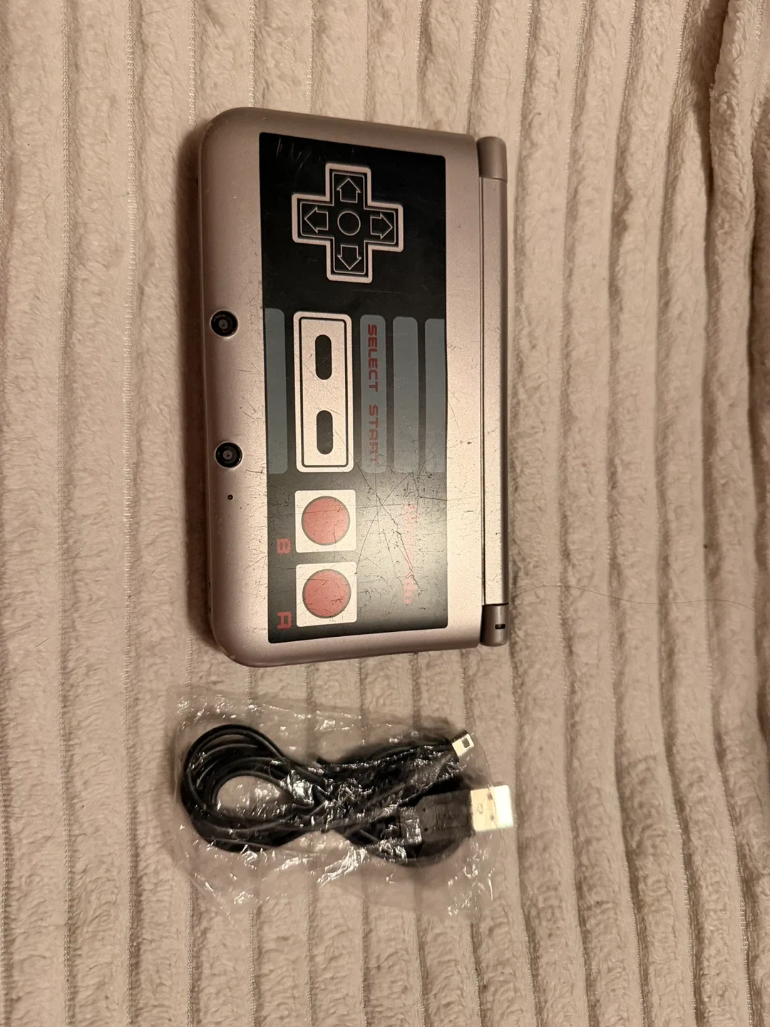 Nintendo 3DS XL NES Edition Console