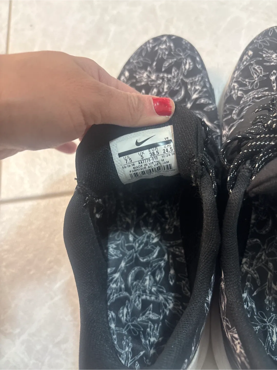 Nike In Season TR8 Training Shoes - Size 7.5