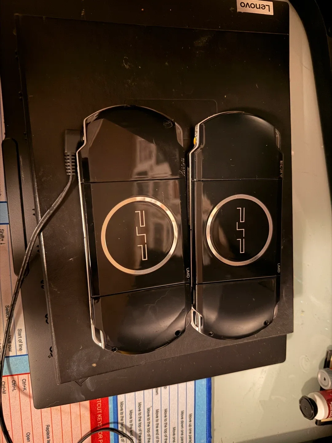 Sony PSP 3000 Handheld Consoles - Black image indicator(2)