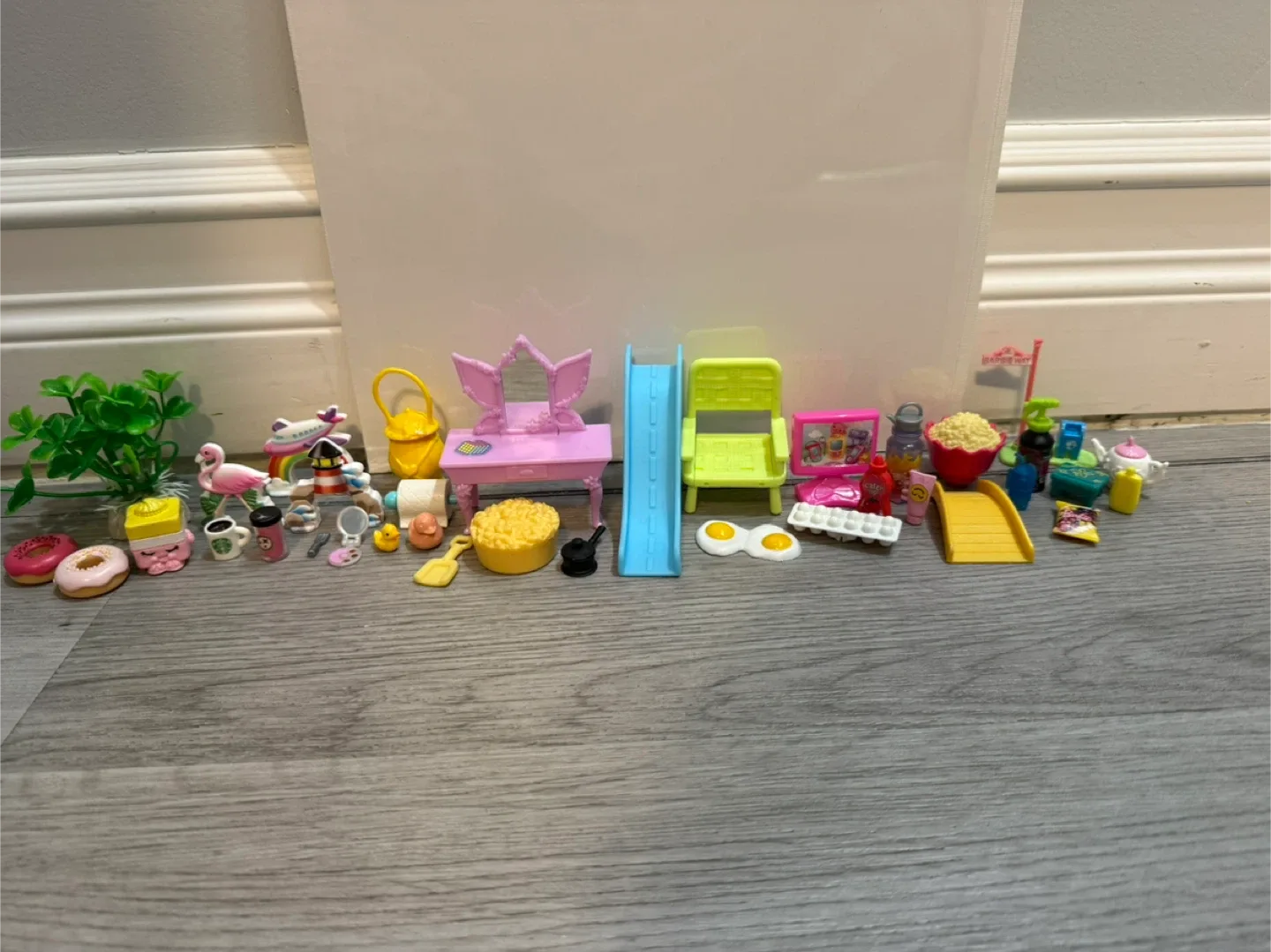 Huge Barbie & Doll Accessory Bundle – 100+ Pieces image indicator(6)