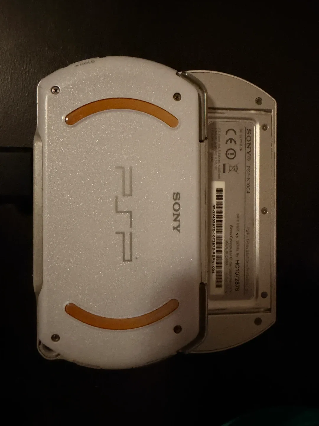 Sony PSP GO N1004 White image indicator(3)