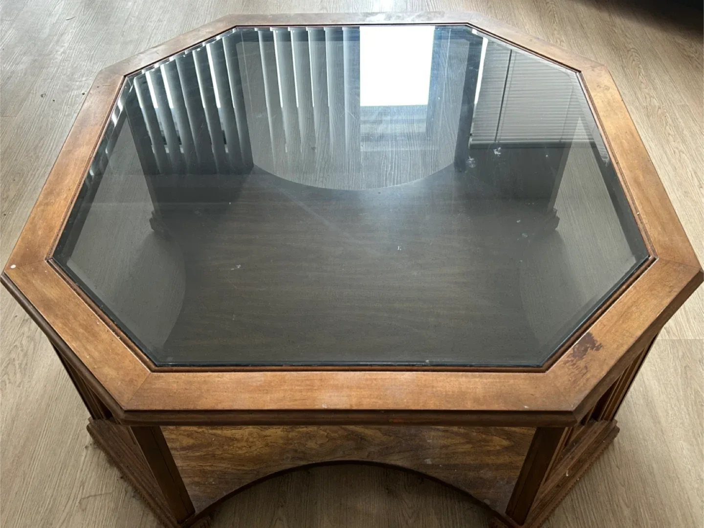 Octagon Glass Top Coffee Table image indicator(3)