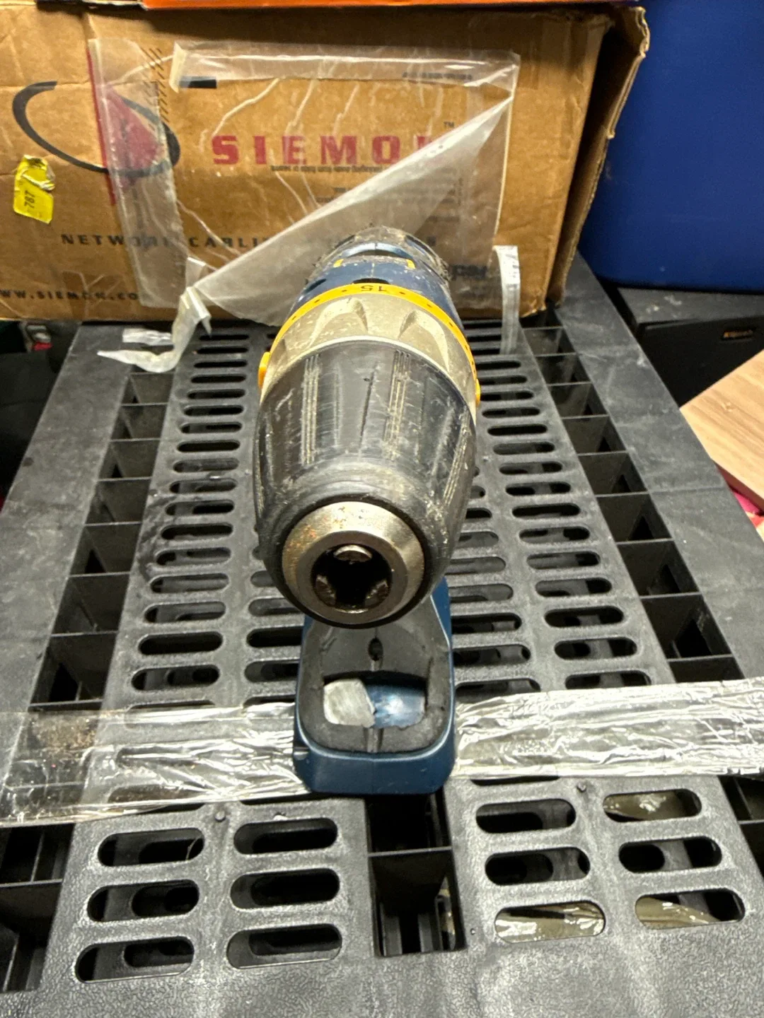 Ryobi P201 1/2 in. Cordless Drill image indicator(3)