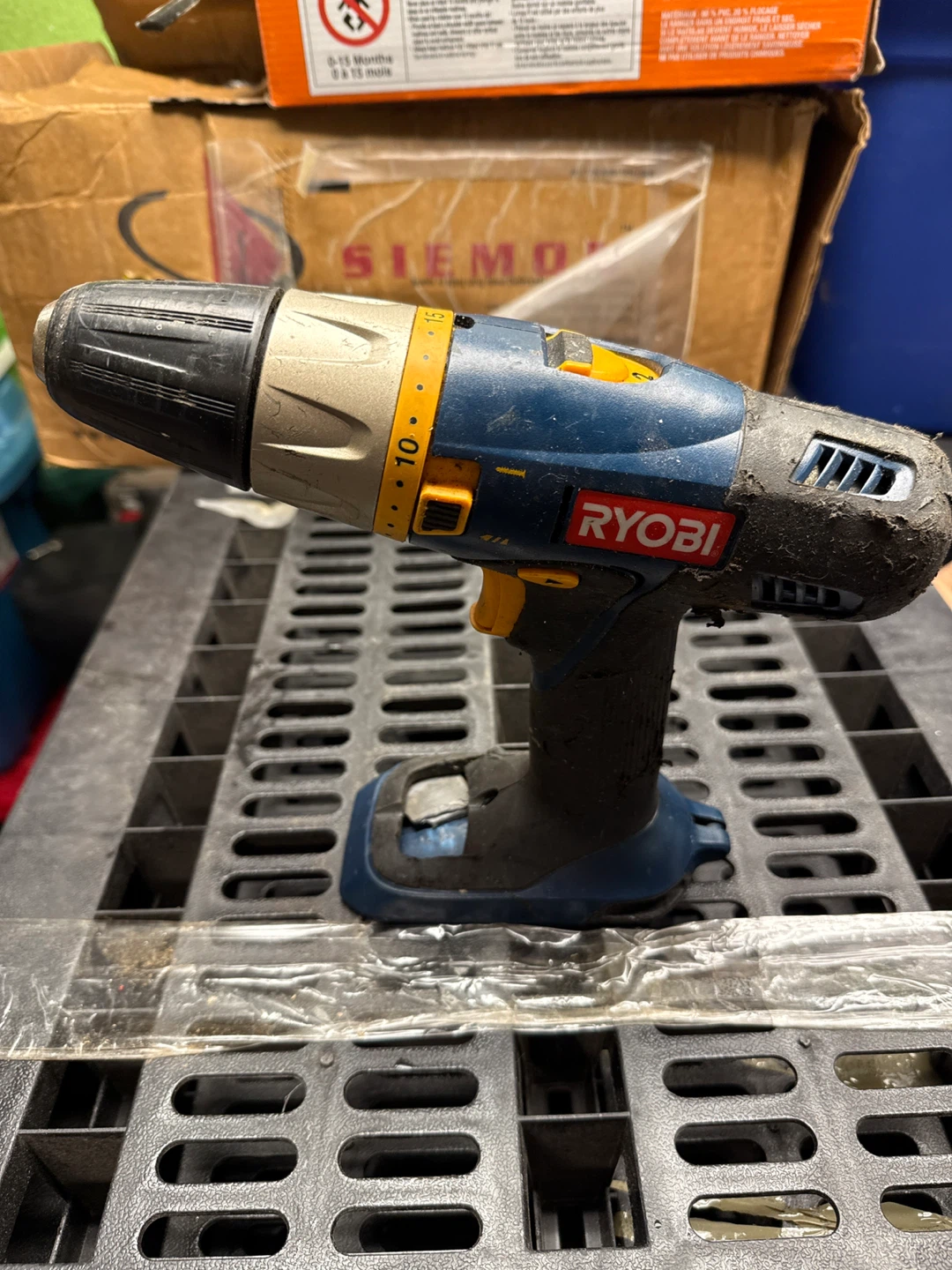 Ryobi P201 1/2 in. Cordless Drill - photo 2