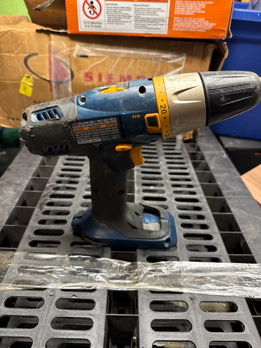 Ryobi P201 1/2 in. Cordless Drill