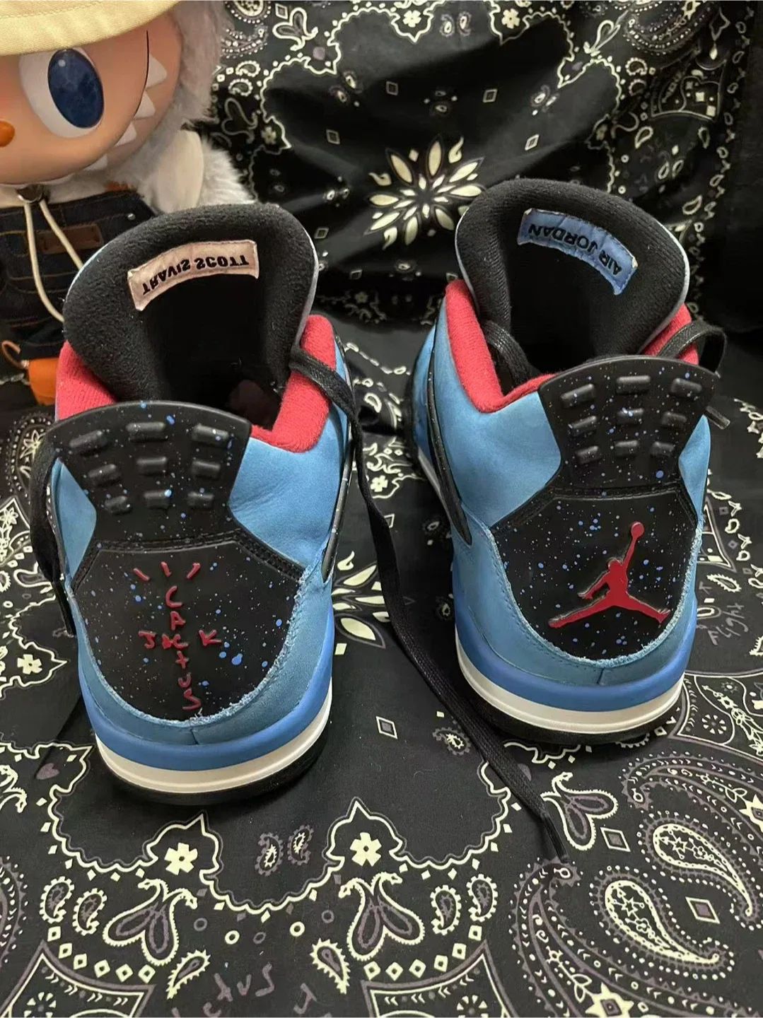 Air Jordan 4 Retro Travis Scott Cactus Jack size 11.5 image indicator(9)