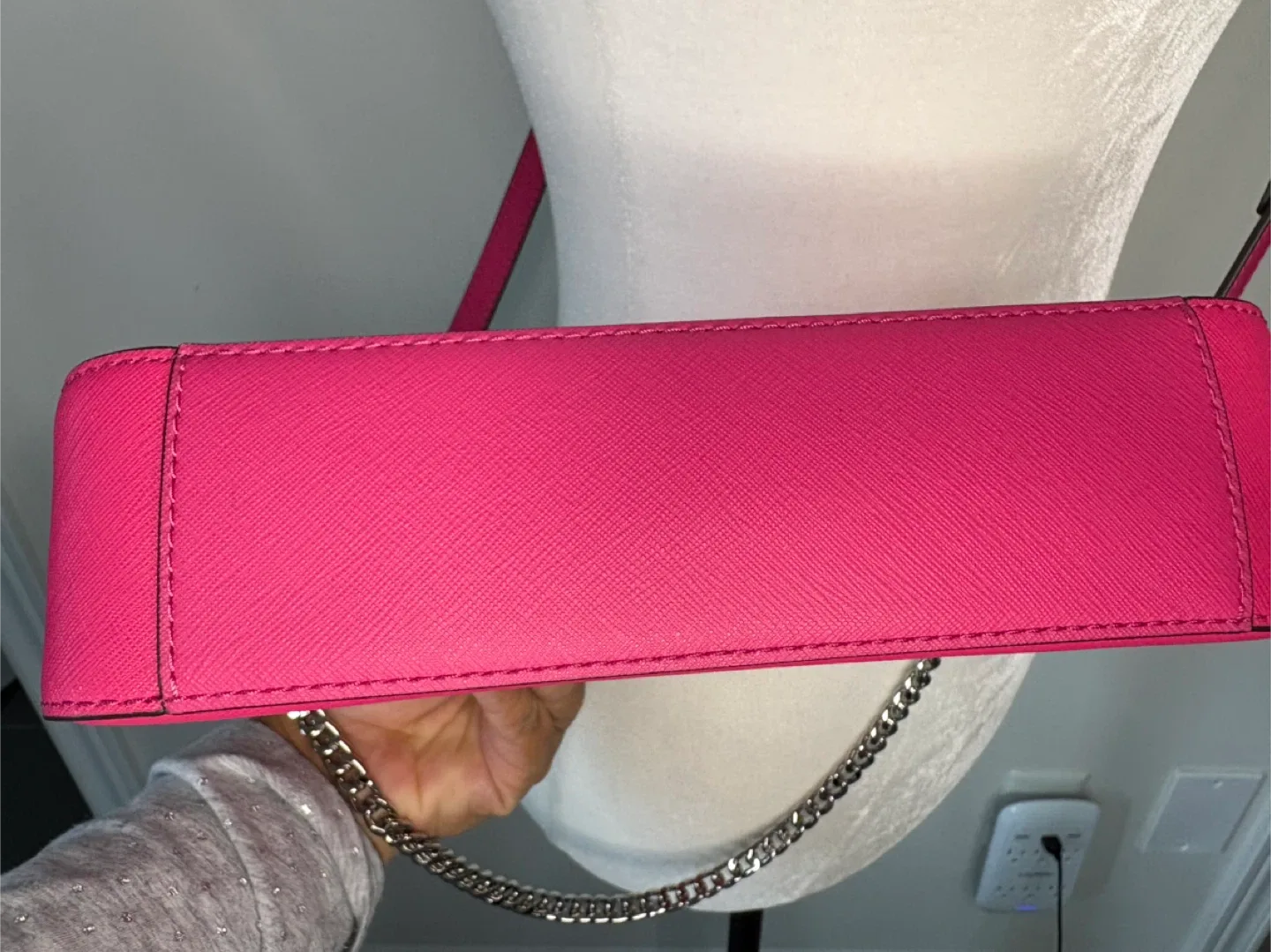 NEW (but removed tag) Michael Kors Pink Crossbody Bag image indicator(5)