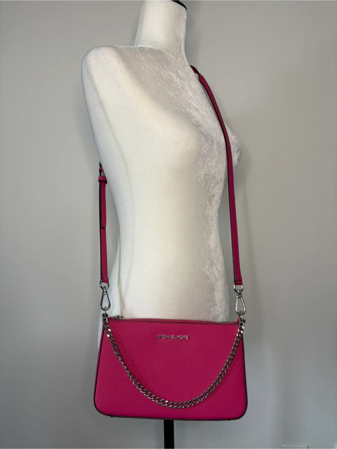 NEW (but removed tag) Michael Kors Pink Crossbody Bag image indicator(2)
