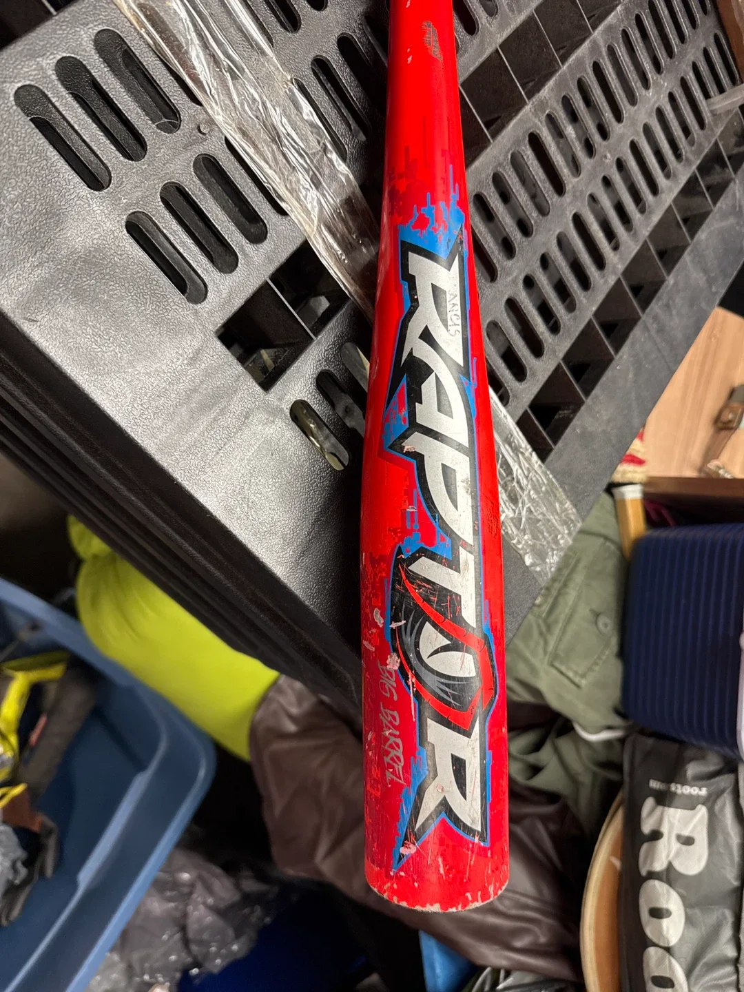 Raptor Baseball Bat - Red image indicator(2)