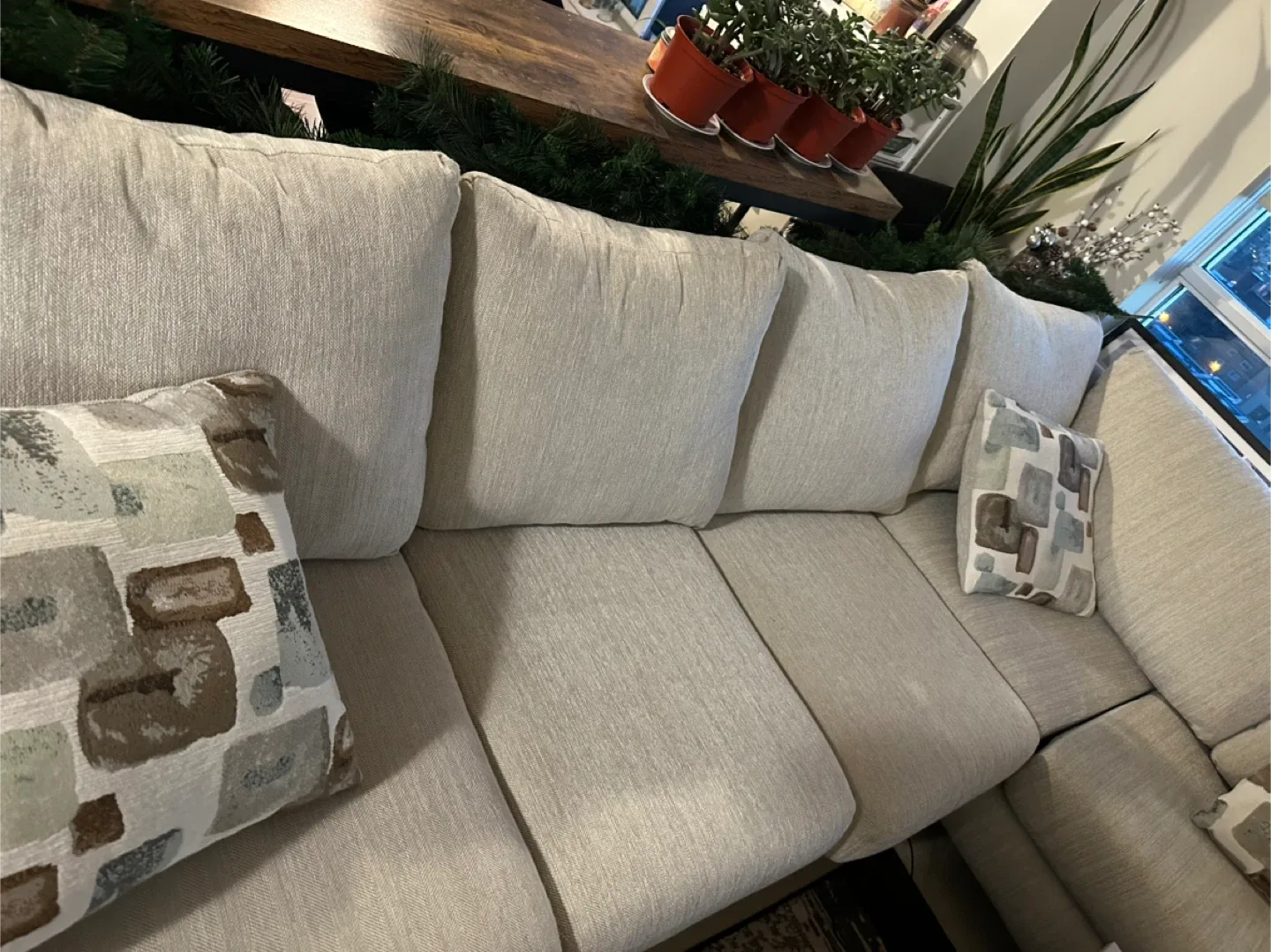 Nofia 3-Piece Sectional - Linen Beige image indicator(7)