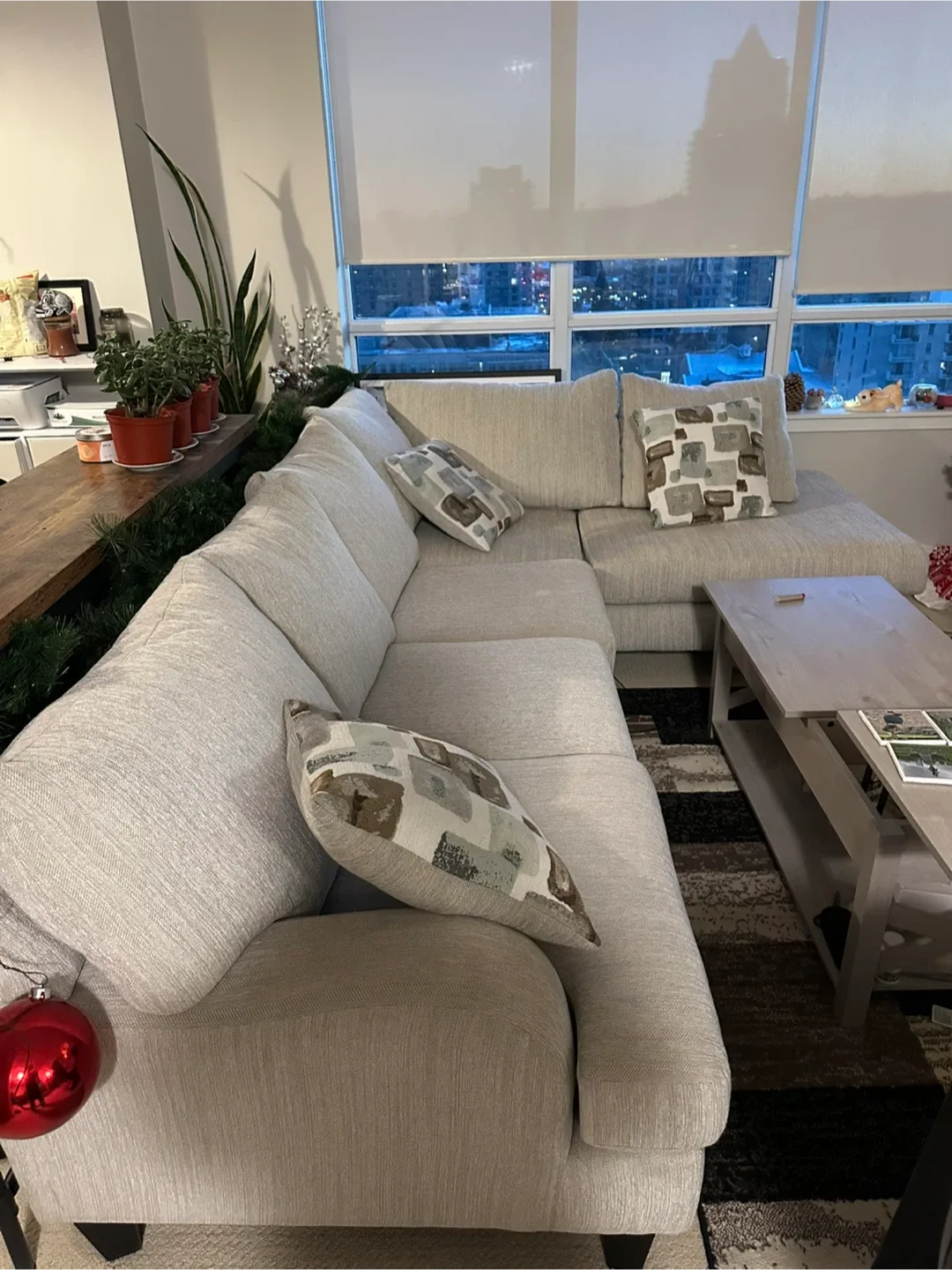 Nofia 3-Piece Sectional - Linen Beige image indicator(9)