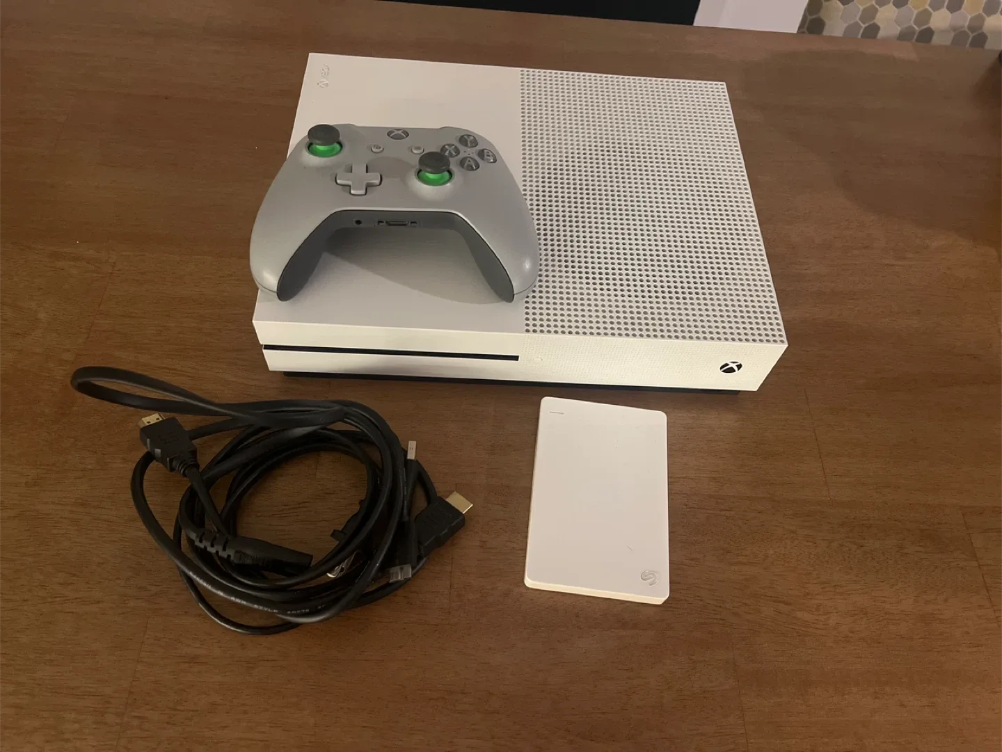 Xbox One S with Controller