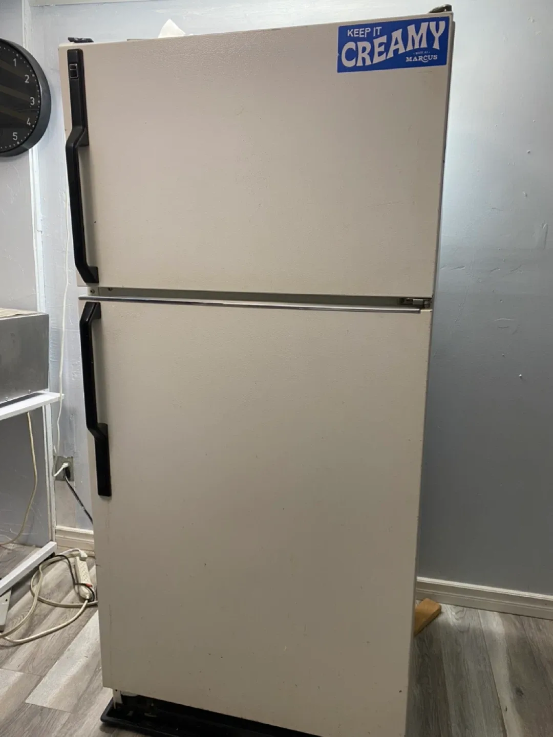 Top Freezer Refrigerator