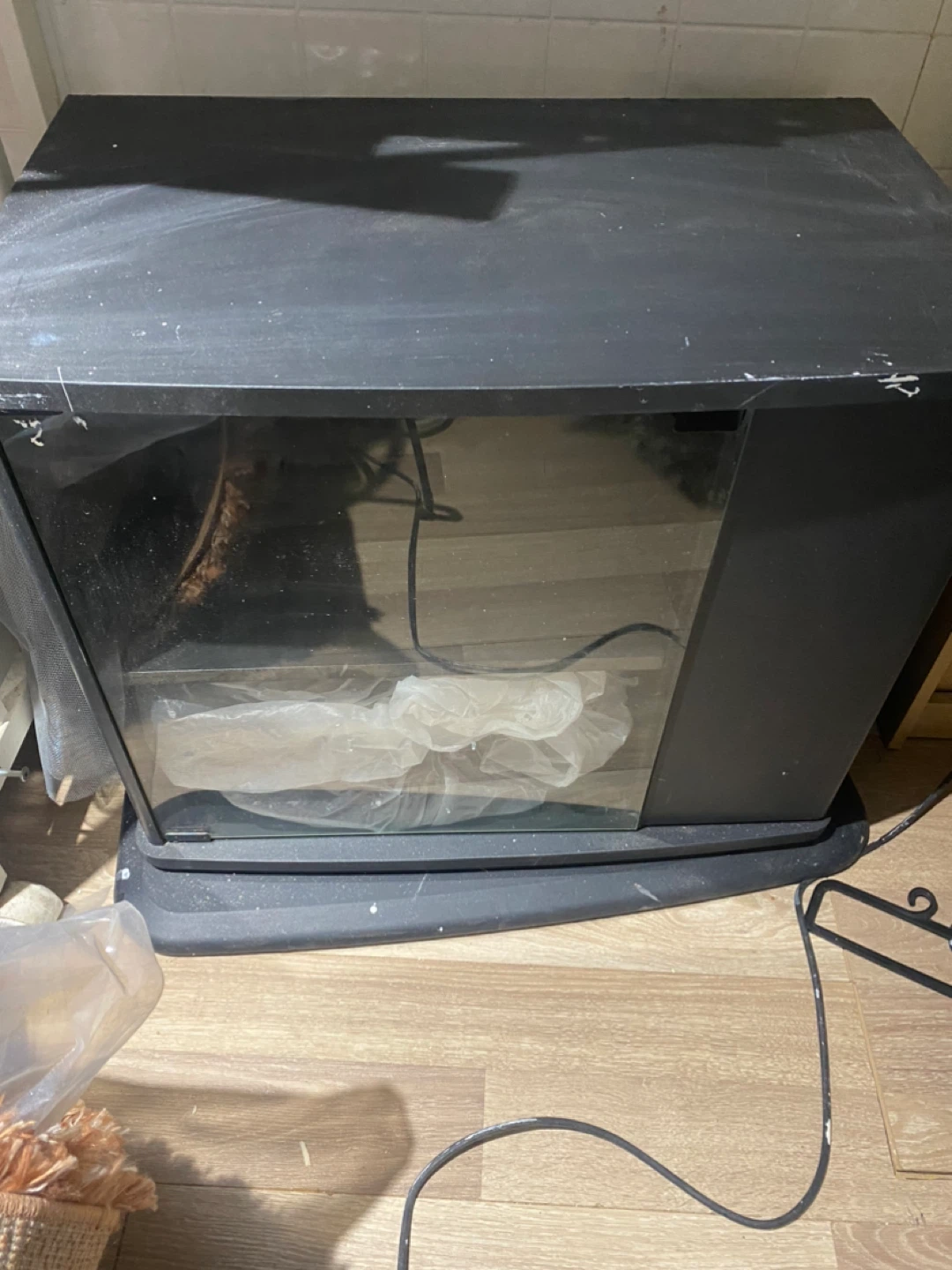 Tv stand
