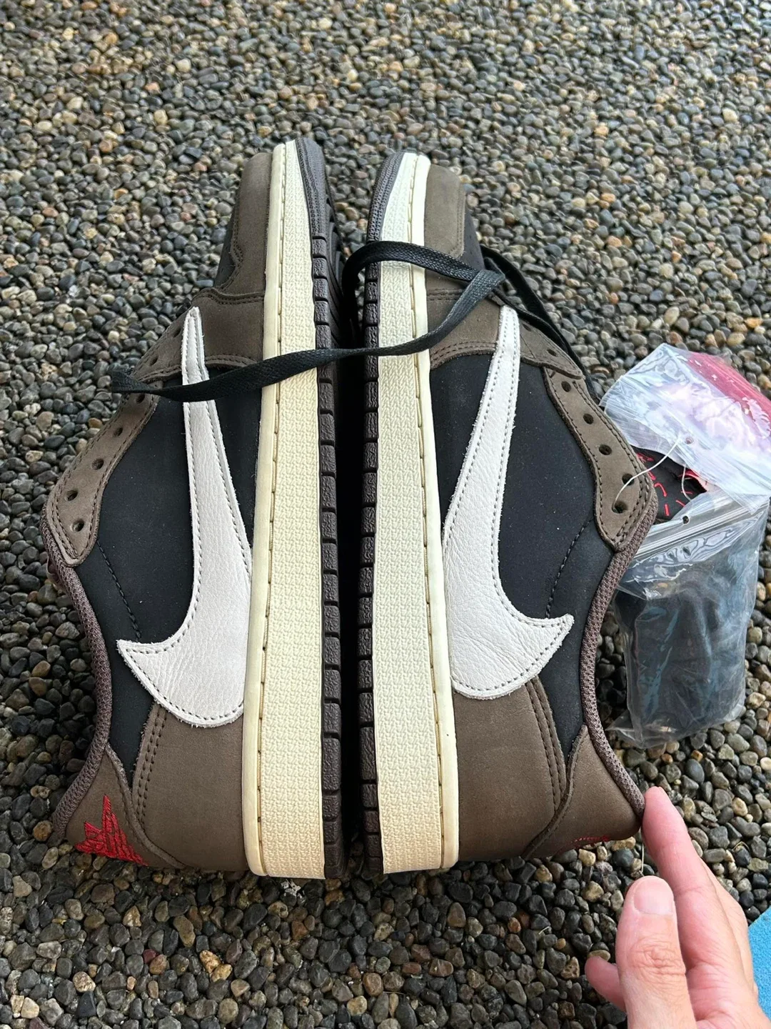 Nike Air Jordan 1 Low Travis Scott mocha og us9.5 image indicator(3)